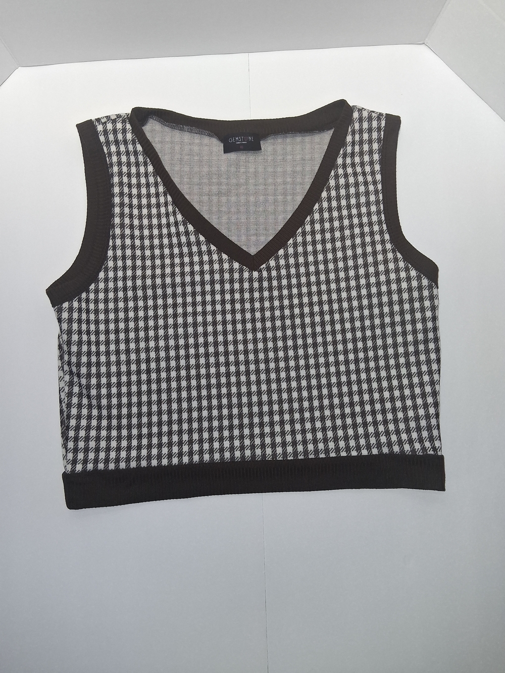 Gianni Bini Black & White Houndstooth V-Neck Knit Tank